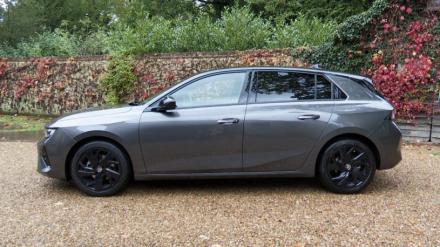 Vauxhall Astra Electric Sports Tourer 115kW Ultimate 54kWh 5dr Auto