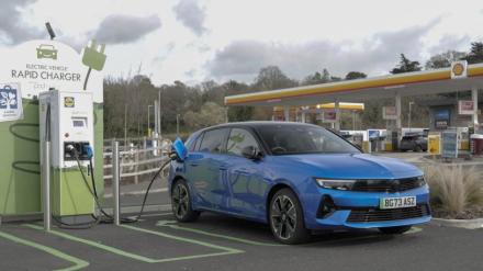 Vauxhall ASTRA 115kW Griffin [Tech Pack] 54kWh 5dr Auto