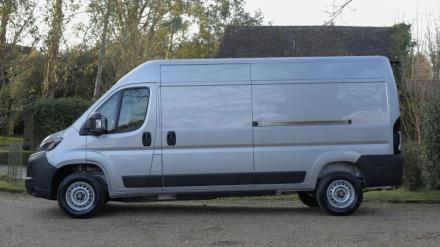 Vauxhall MOVANO 205kW 110kWh H2 Van Prime Auto [22kW]