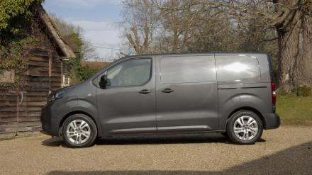 Vauxhall VIVARO 100kW 75kWh Prime H1 Double Cab Auto [11kW]
