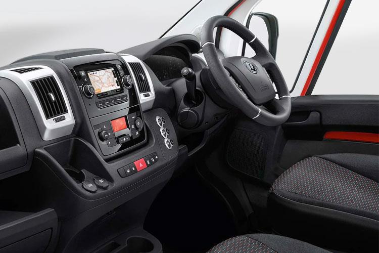 3469672 205kW 110kWh H2 Van Prime Auto [22kW]